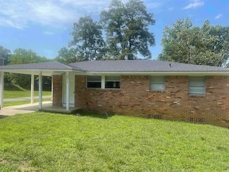 8224 W 37th St, Little Rock, AR 72204