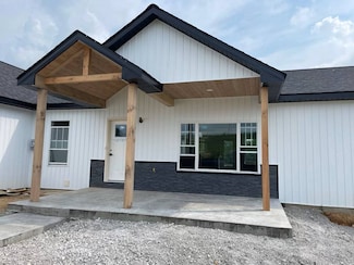 298 Karma Ln, Albany, KY 42602