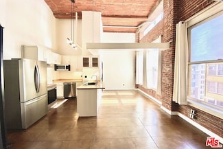 215 W 7th St Unit 1203, Los Angeles, CA 90014