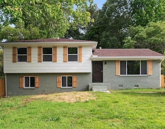 8432 Magnolia Dr, Jonesboro, GA 30238