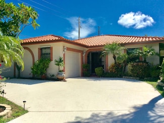 1035 Soelca Dr, West Palm Beach, FL 33405