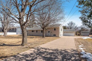 6230 Laurene Ave, Circle Pines, MN 55014