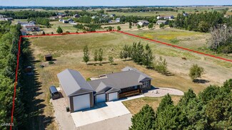 7606 Moonlite Rd, Bismarck, ND 58503