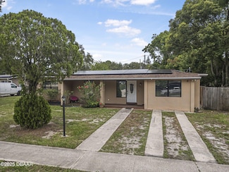 1333 E Lombardy Dr, Deltona, FL 32725