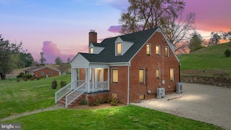 4565 Sperryville Pike, Woodville, VA 22749