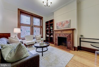 2220 20th St NW Unit 7, Washington, DC 20009