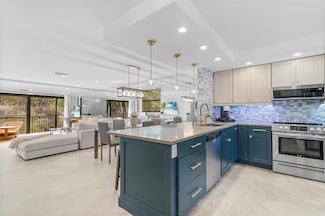 4230 NW 22nd St Unit 104J, Coconut Creek, FL 33066