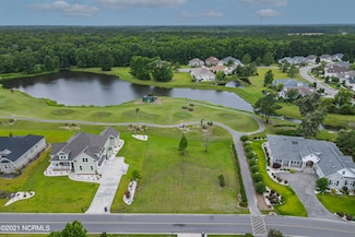1018 N Middleton Dr NW, Calabash, NC 28467