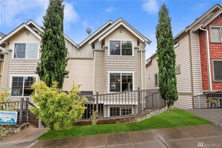 1021 NE 123rd St Unit A, Seattle, WA 98125