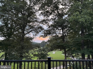 3538 Sutton Heights Cir, Fairfax, VA 22031