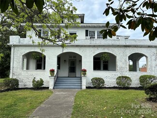 202 W Main St, Troy, NC 27371
