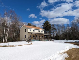 32 Danforth Ln, Frankfort, ME 04438