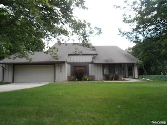 5086 Falmouth Dr, Troy, MI 48085