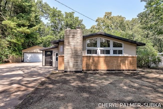 2906 Riverview Ave, Muskegon, MI 49445