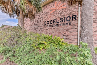 402 Post Office St Unit 201, Galveston, TX 77550