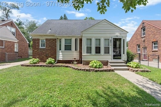 9615 W Parkway St, Redford, MI 48239