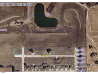 805 E 23rd St N, Newton, IA 50208