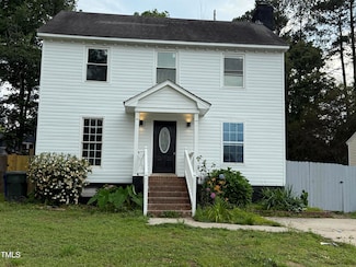 3825 Old Coach Rd, Raleigh, NC 27616