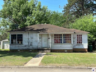 911 Richmond Rd, Texarkana, TX 75503