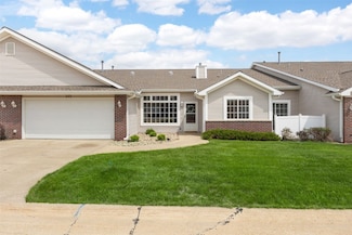 1153 74th St NE Unit 1153, Cedar Rapids, IA 52402