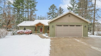 W2330 Otter Ponds Ct, Keshena, WI 54135