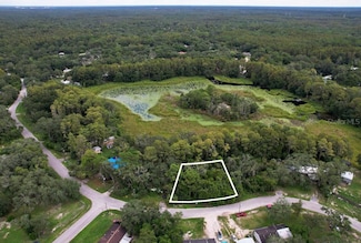 33 Poplar St, Moon Lake Estates, FL 34654