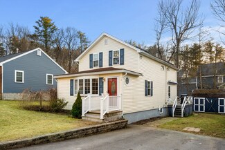 18 3rd St, Amesbury, MA 01913