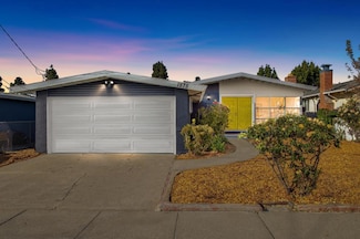 1575 Kavanaugh Dr, East Palo Alto, CA 94303