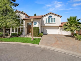 7222 N Stacia Ave, Fresno, CA 93720