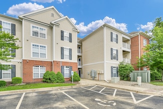 1901 N Lincoln Ave Unit 201, Urbana, IL 61801