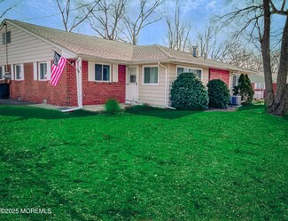 16B Lark St Unit B, Manchester, NJ 08759