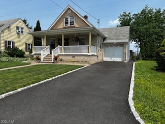 192 Beech St, Belleville, NJ 07109