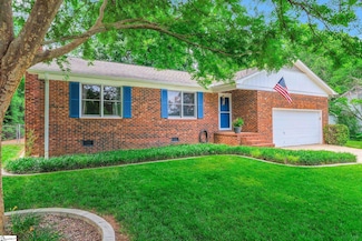108 Hancock Ln, Greer, SC 29650