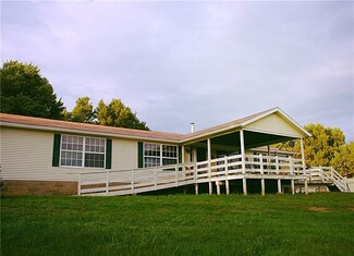 723 Dog Hollow Rd, Kennerdell, PA 16374