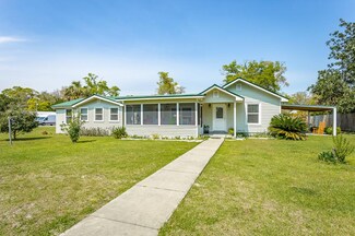 212 NW Avenue C, Carrabelle, FL 32322