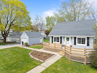112 E Page St, Elkhorn, WI 53121