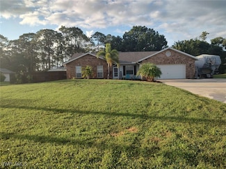 7821 Deni Dr, North Fort Myers, FL 33917
