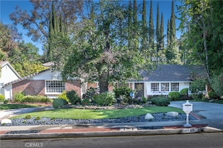 4160 Hayvenhurst Dr, Encino, CA 91436