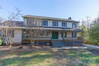 182 Louisiana Ave, Saluda, NC 28773