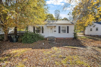 1107 Alden St, Burlington, NC 27217