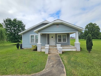 130 Taylor Kizer St, Lexington, AL 35648