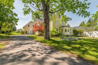 34 Main Rd N, Hampden, ME 04444