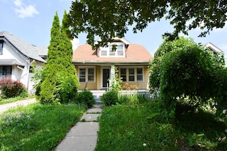3830 N 18th St, Milwaukee, WI 53206
