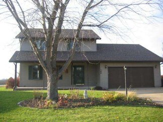 104 Venice Ct, Toluca, IL 61369