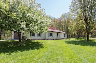 15340 Algoma Ave NE, Cedar Springs, MI 49319