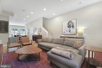 1412 5th St NW Unit 301, Washington, DC 20001
