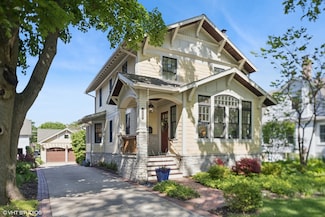 332 S Stone Ave, La Grange, IL 60525
