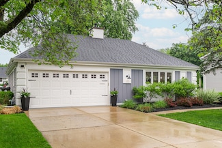 30 Beau Meade Rd, Oswego, IL 60543