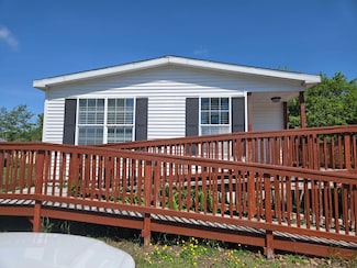 14 Whispering Wind Ln, Rochester, NH 03867