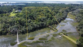 6444 Saint Anthony Dr, Meggett, SC 29449